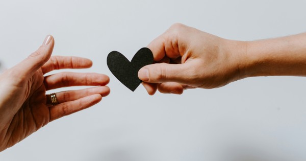 Benefits of “Doing Good to Feel Good” on Your Mental Health